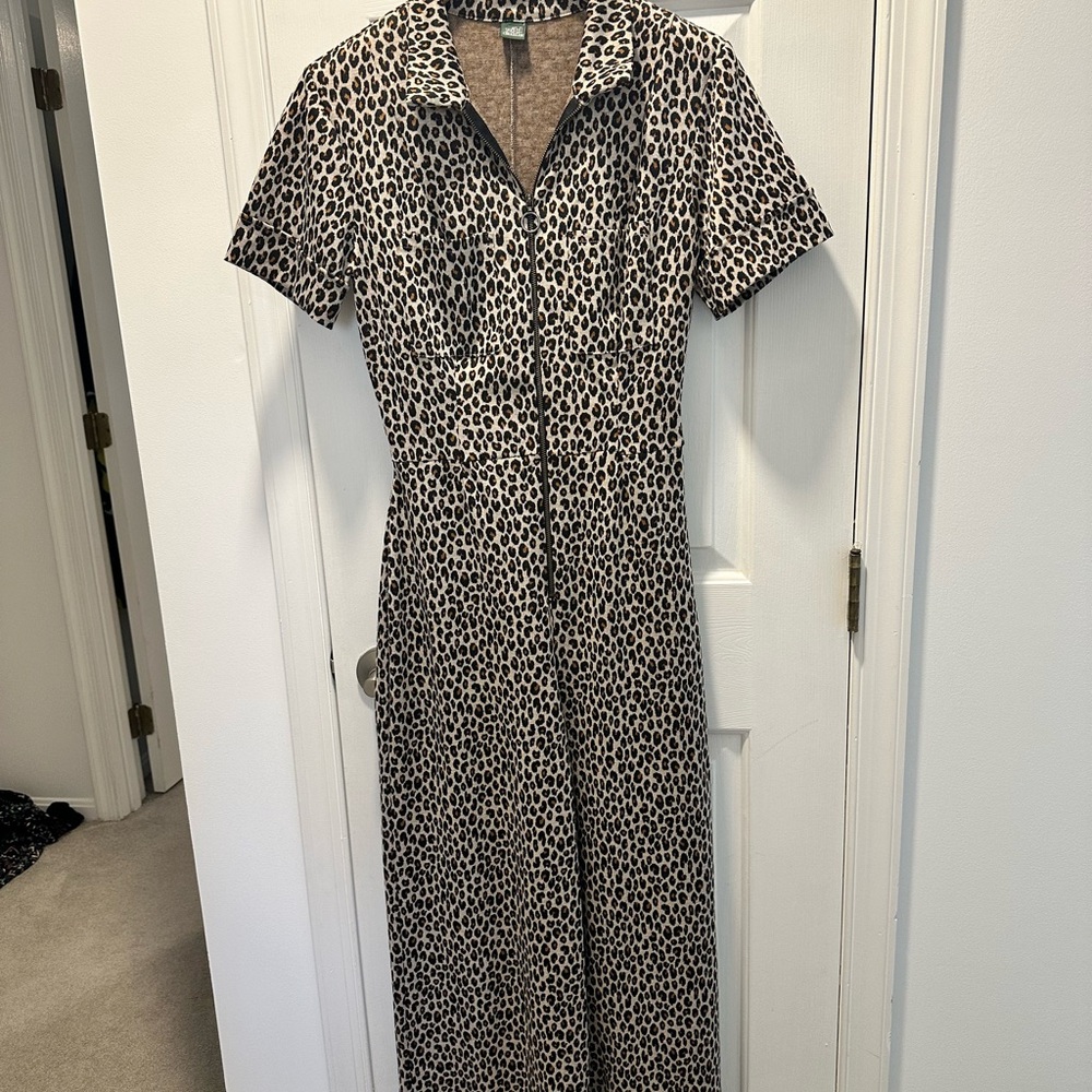 Short-Sleeve Leopard Zip-Front Jumpsuit - Taupe/Black